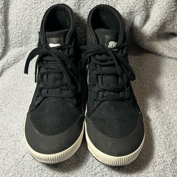 Sorel Out and About Mid Sneaker - Picture 3 of 9